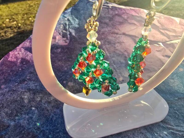 Beaded Christmas tree earrings