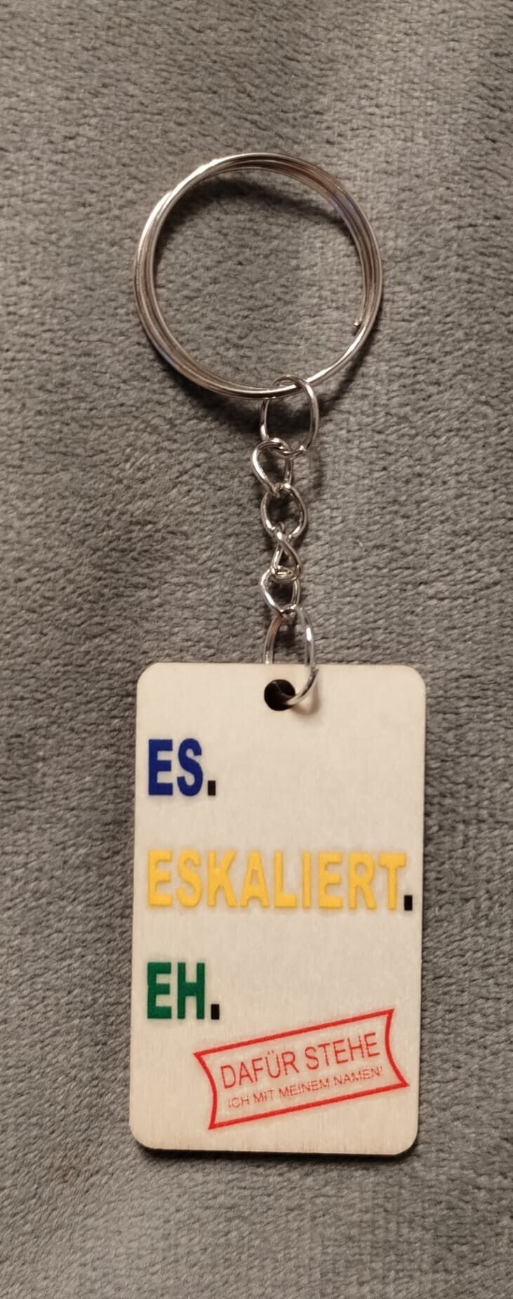 Es.Eskaliert.Eh., Holz