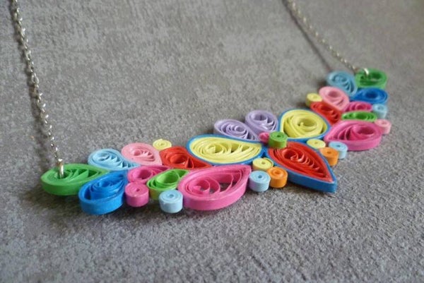 Bijoux - N°2441 - Collier - Le Pétale multicolore