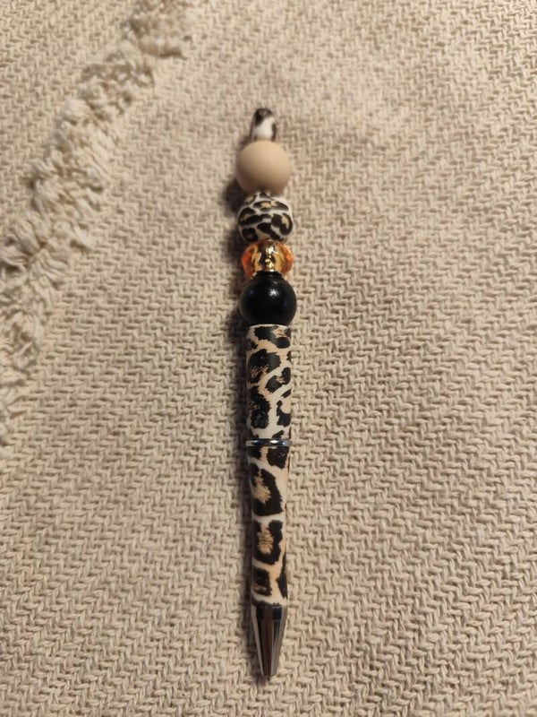 Stylo personnalisé en perles & porte-clés assortis – Création artisanale