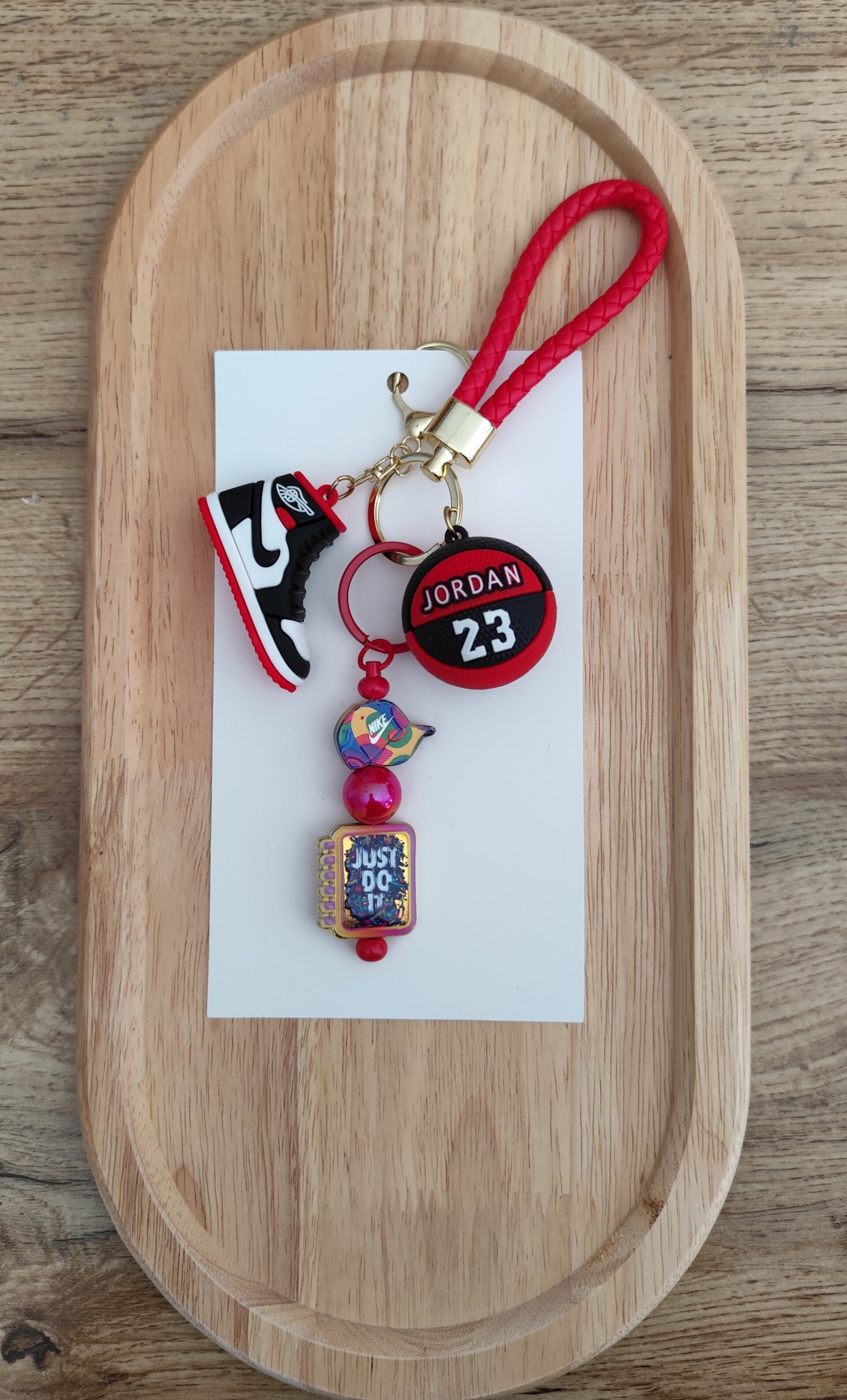 Porte-clés personnalisé sportif – Basket & Sneakers