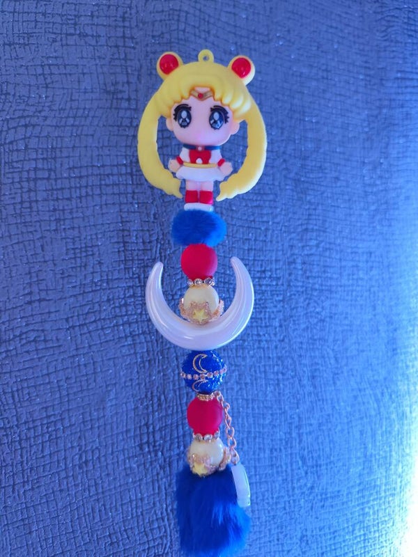 Stylo Personnalisé Guerrière Lunaire – Lune, Perles & Pompons Bleus