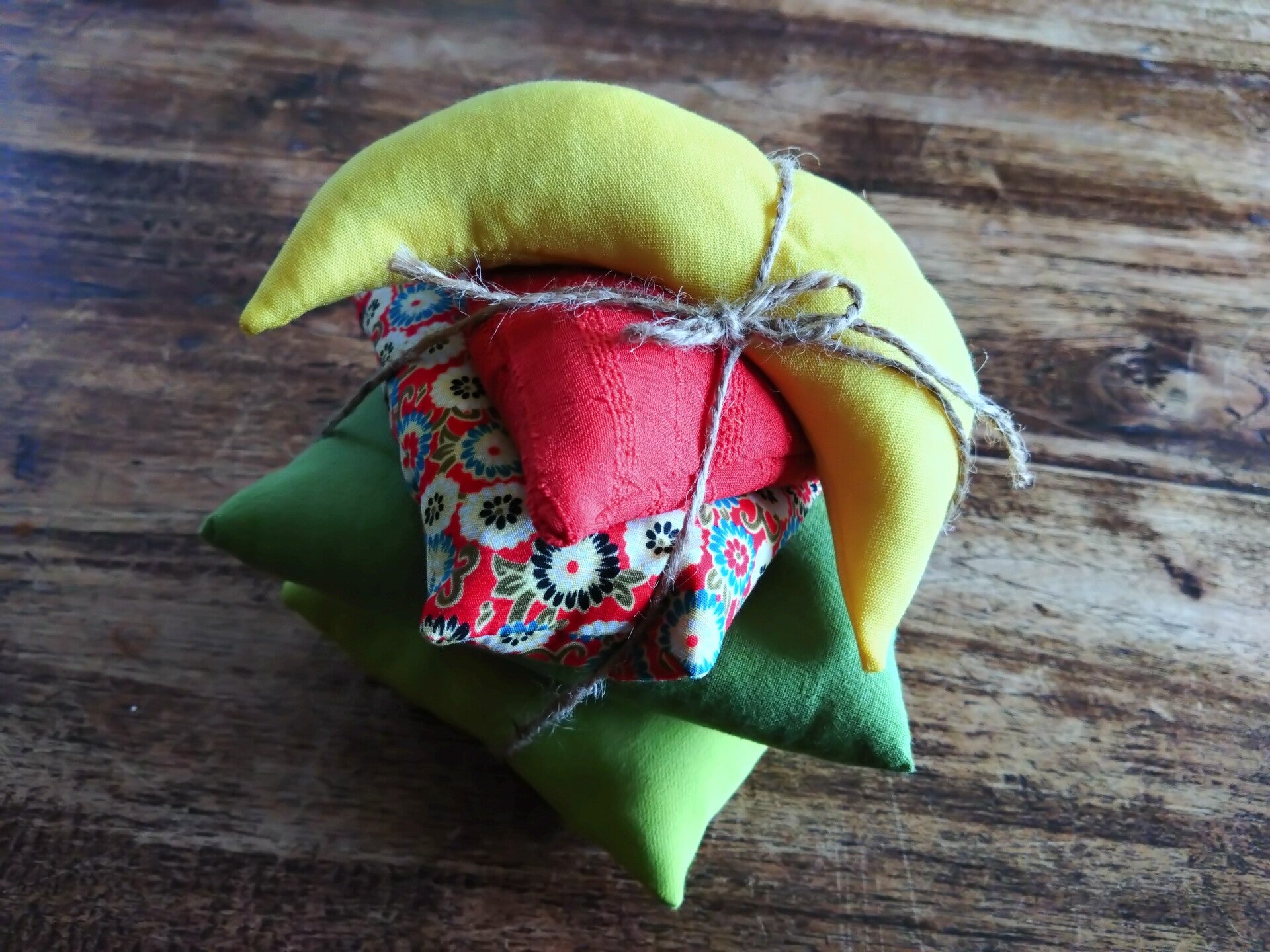 Setje pittenzakjes rood