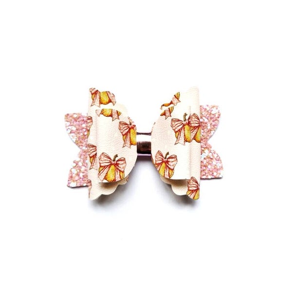 Pretty pumpkin bow