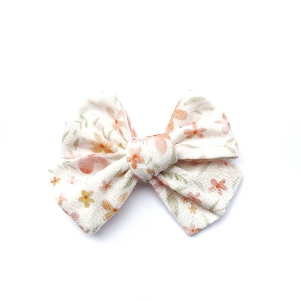 My pretty flower bow