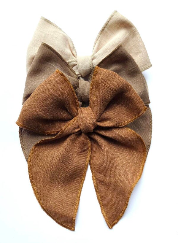 2 oversized bow