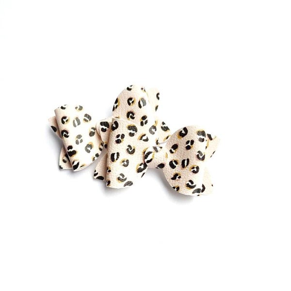 3 teeny weeny bows