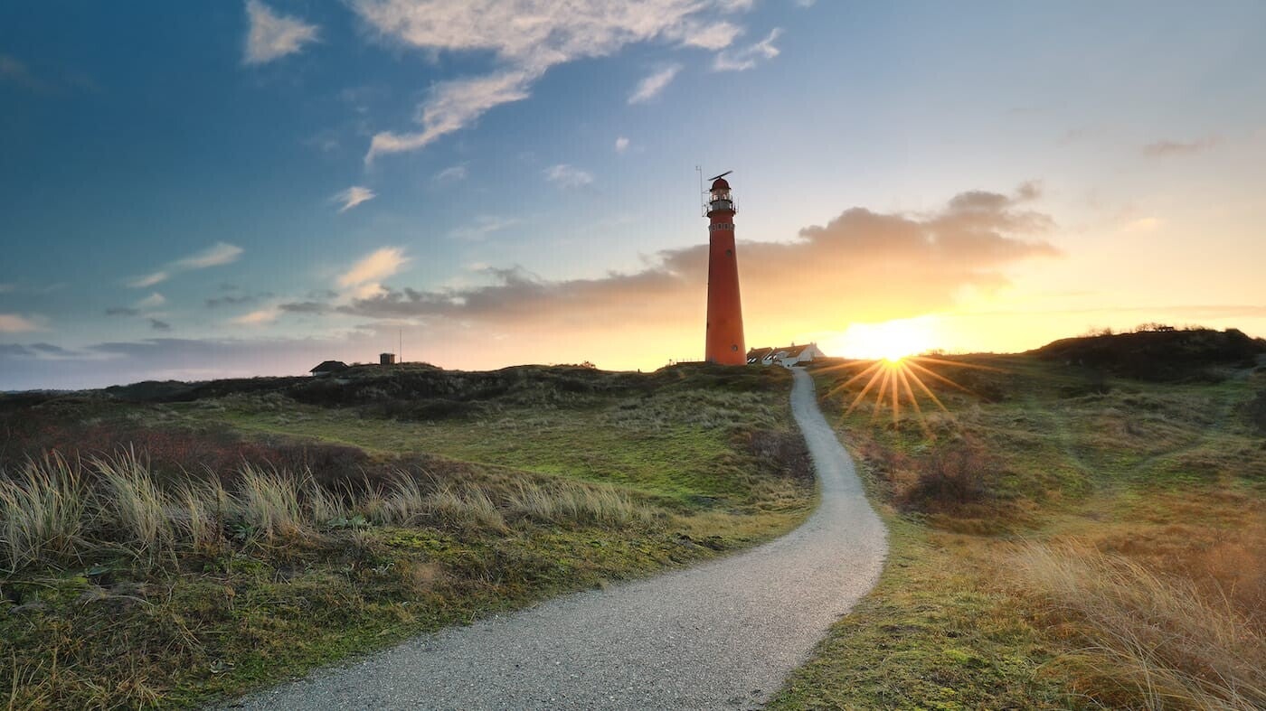 Vuurtoren van Schiermonnikoog bij zonsondergang
