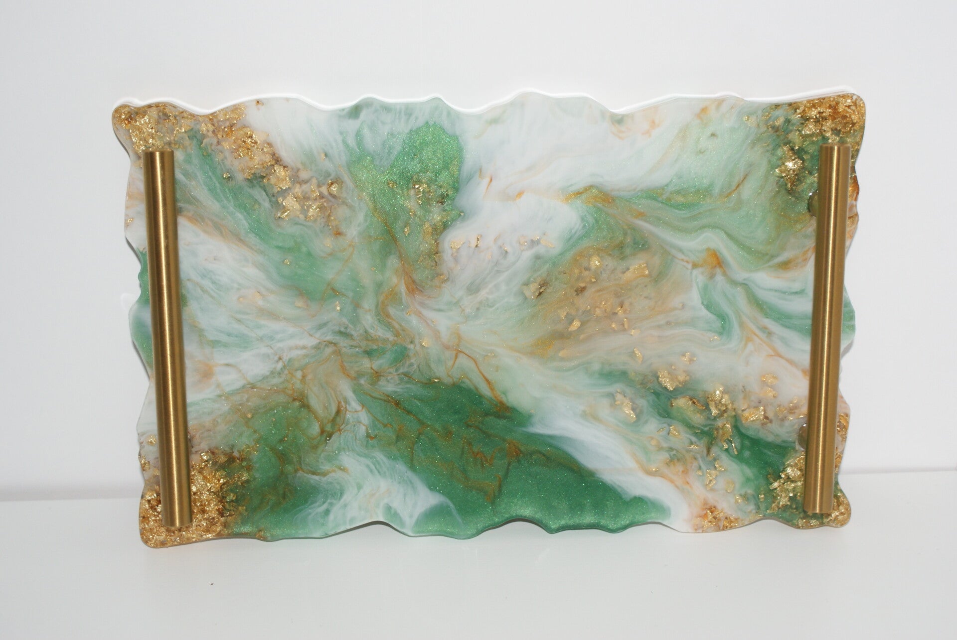 PLATEAU AVEC POIGNEES