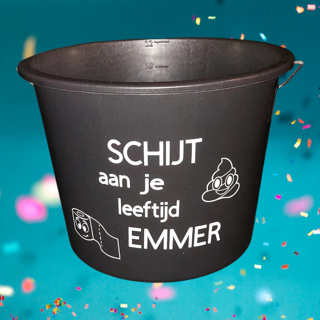 Emmer zwart, schijt aan je leeftijd...
