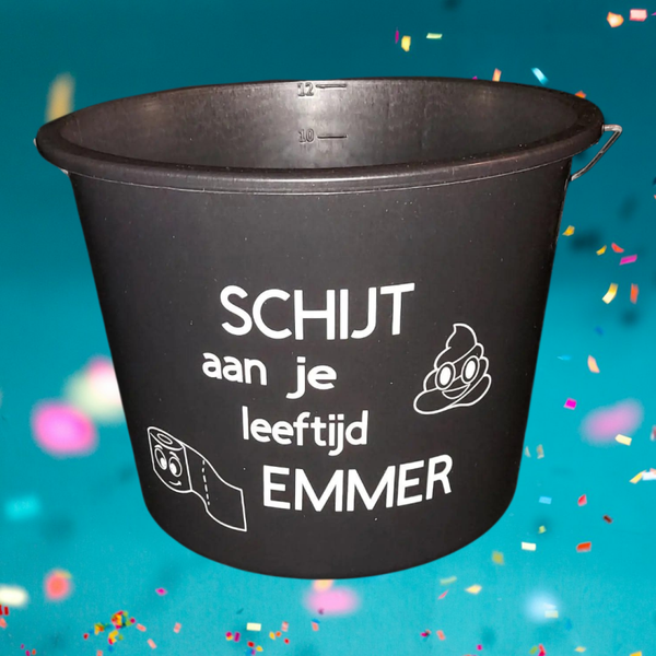 Emmer zwart, schijt aan je leeftijd...