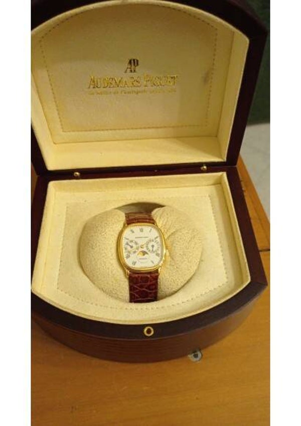 Audemars Piguet perpetual automatic ellipse C17205