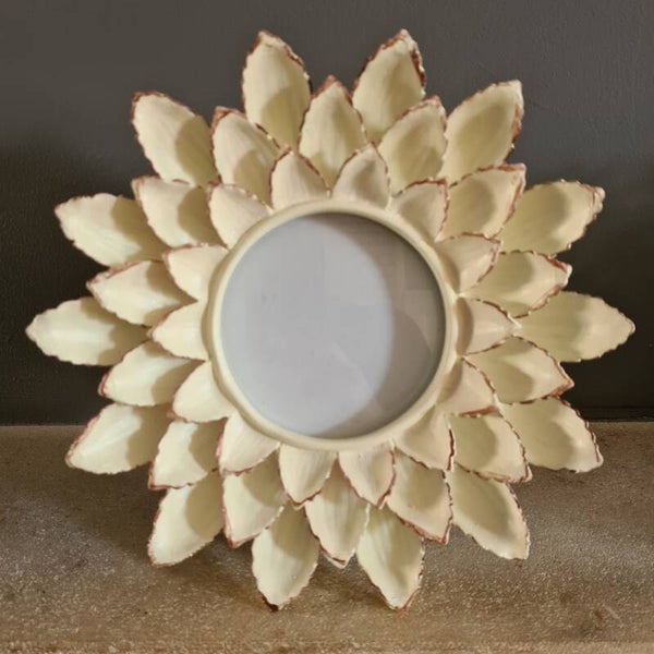 Fotolijstje - bloem - creme wit - Ø23cm