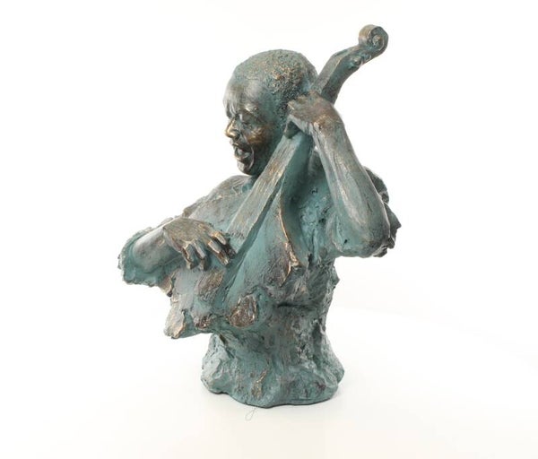 Beeldje - jazz - muziek - bassist - mgo - 63,7cm hoog
