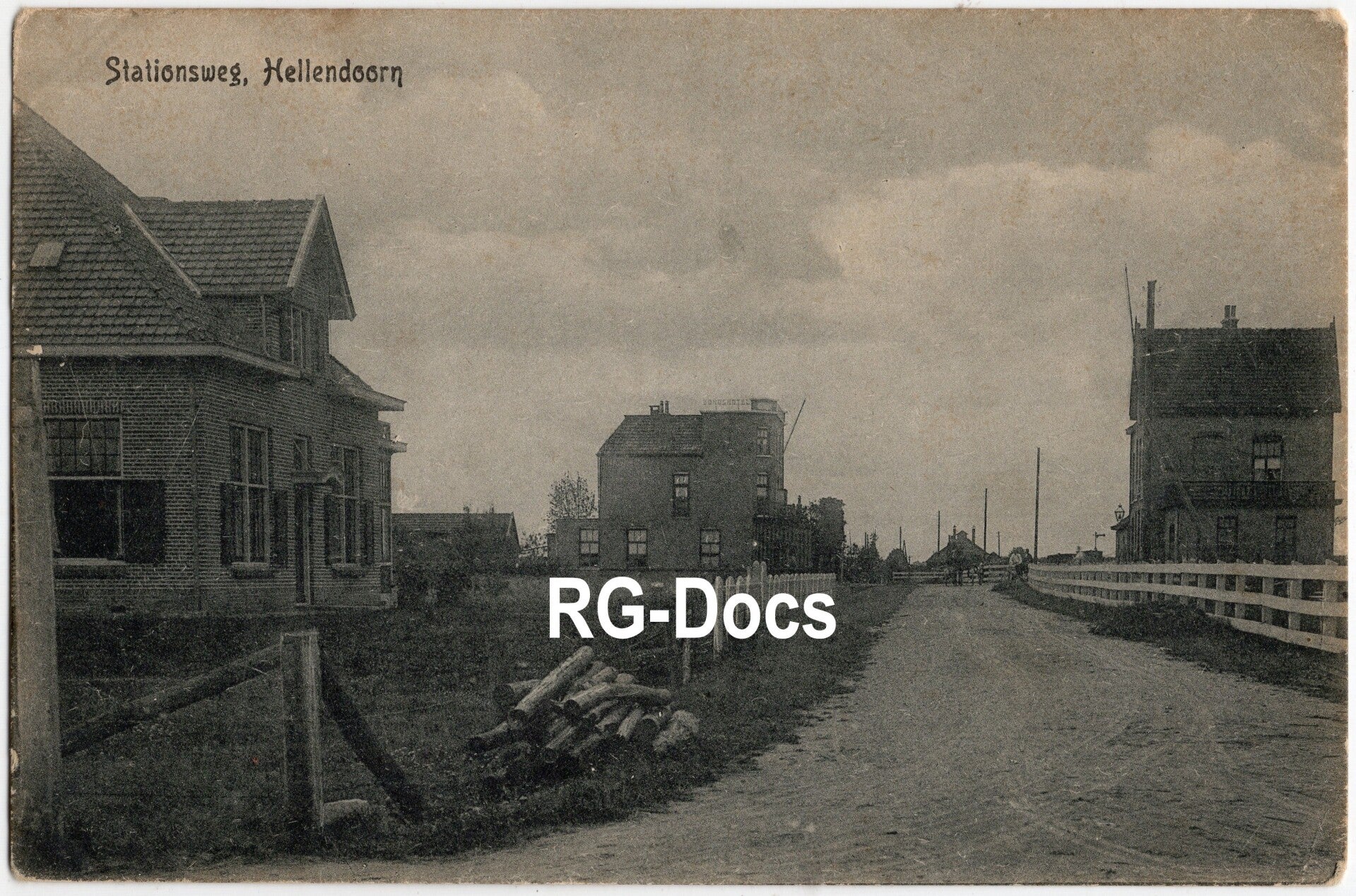 Ansichtkaart - Briefkaart Trein Stationsweg Hellendoorn, Overijssel (ca. 1905)