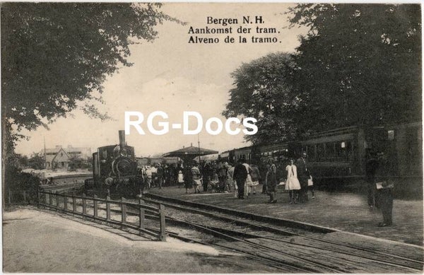 Ansichtkaart - Briefkaart Trein en Tram Station Bergen NH, Noord-Holland (1937)