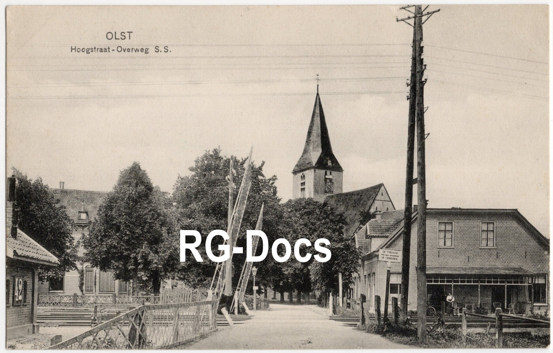 Ansichtkaart - Briefkaart Overweg Hoogstraat Olst - Kerkzicht, Overijssel (ca. 1915)