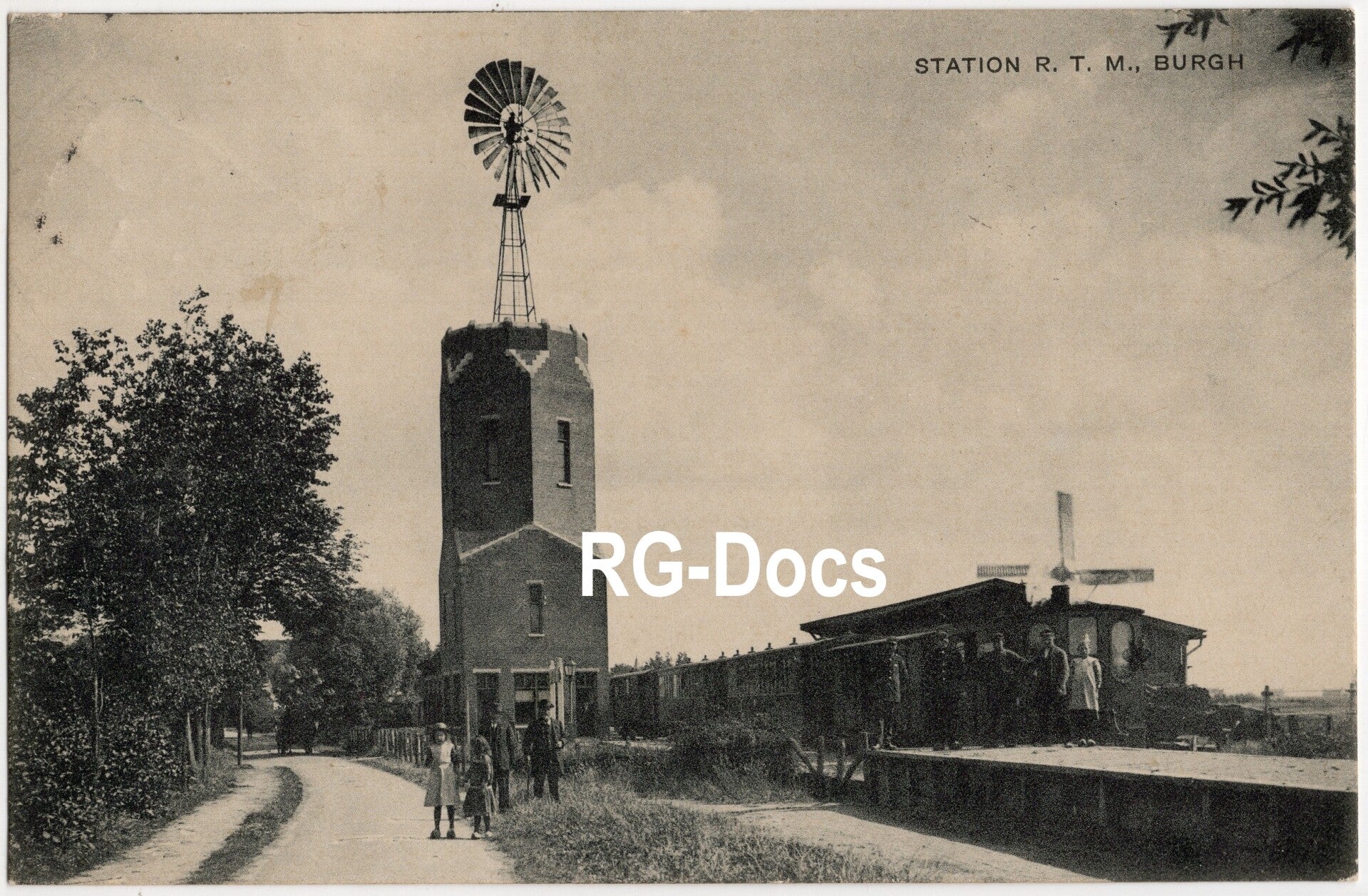 Ansichtkaart - Briefkaart Tram Station Burgh R. T. M. stoomtram met molen, Zeeland (1924)