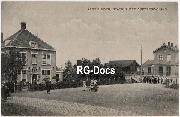 Ansichtkaart - Briefkaart Trein Station met Dokterswoning Arnemuiden , Zeeland (ca. 1915)
