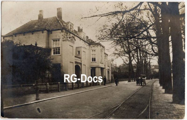 Ansichtkaart - Fotokaart Straatbeeld met trambaan Den Haag, Zuid-Holland (ca. 1915)