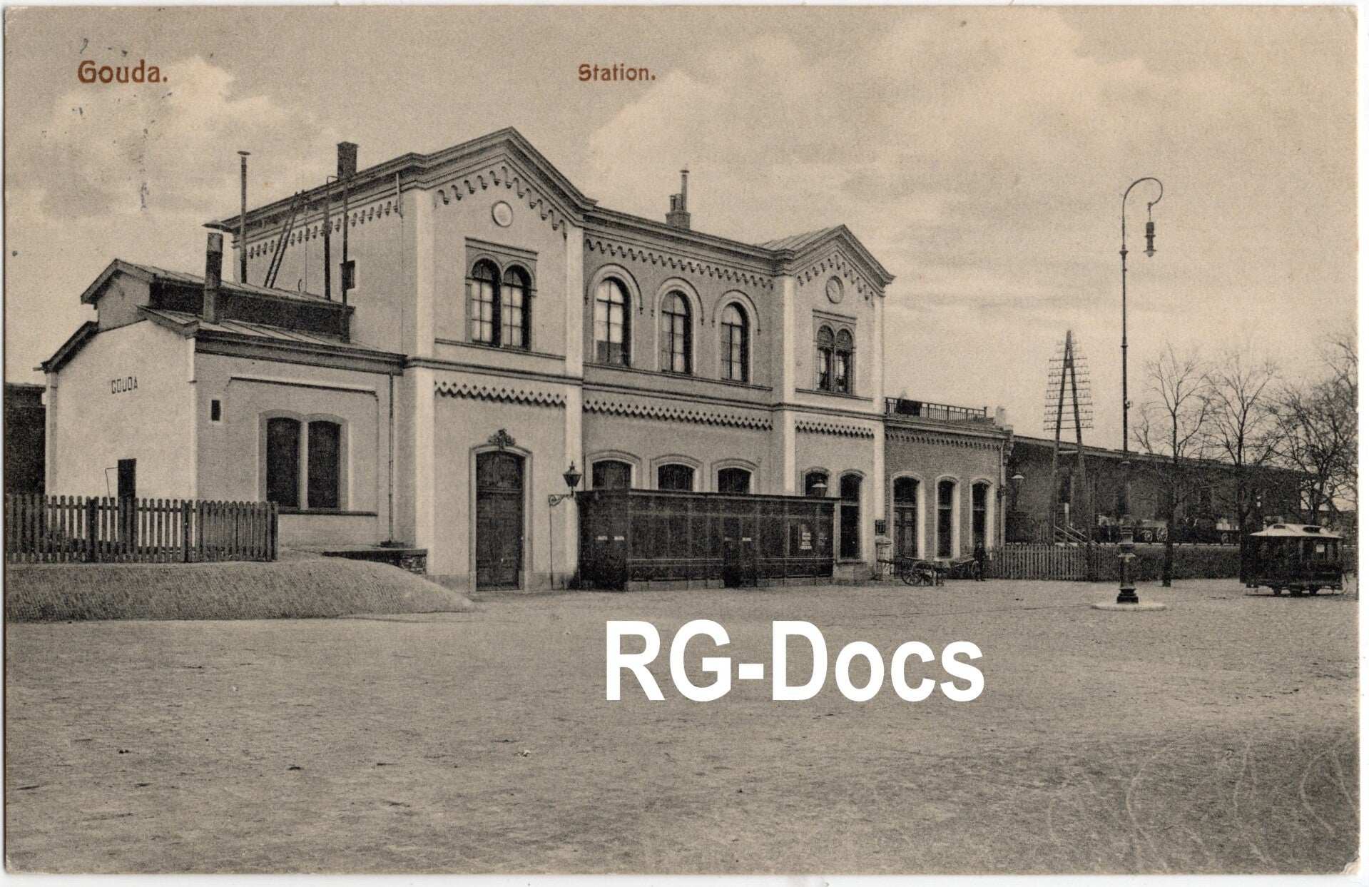 Ansichtkaart - Briefkaart Trein Station Gouda, Zuid-Holland (1915)