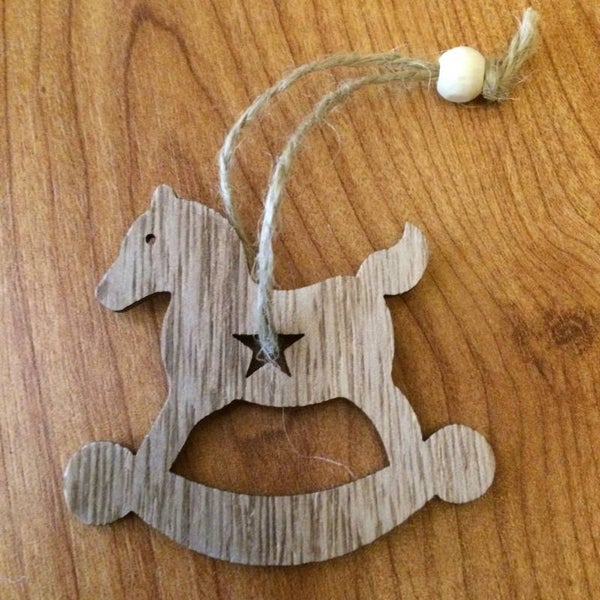 hanger hobbelpaard -geboorte