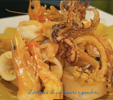 Delizia di calamari e gamberi