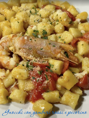 Pici al burro salato e alici del Mar Cantabrico