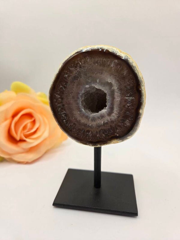 Agaat geode op standaard