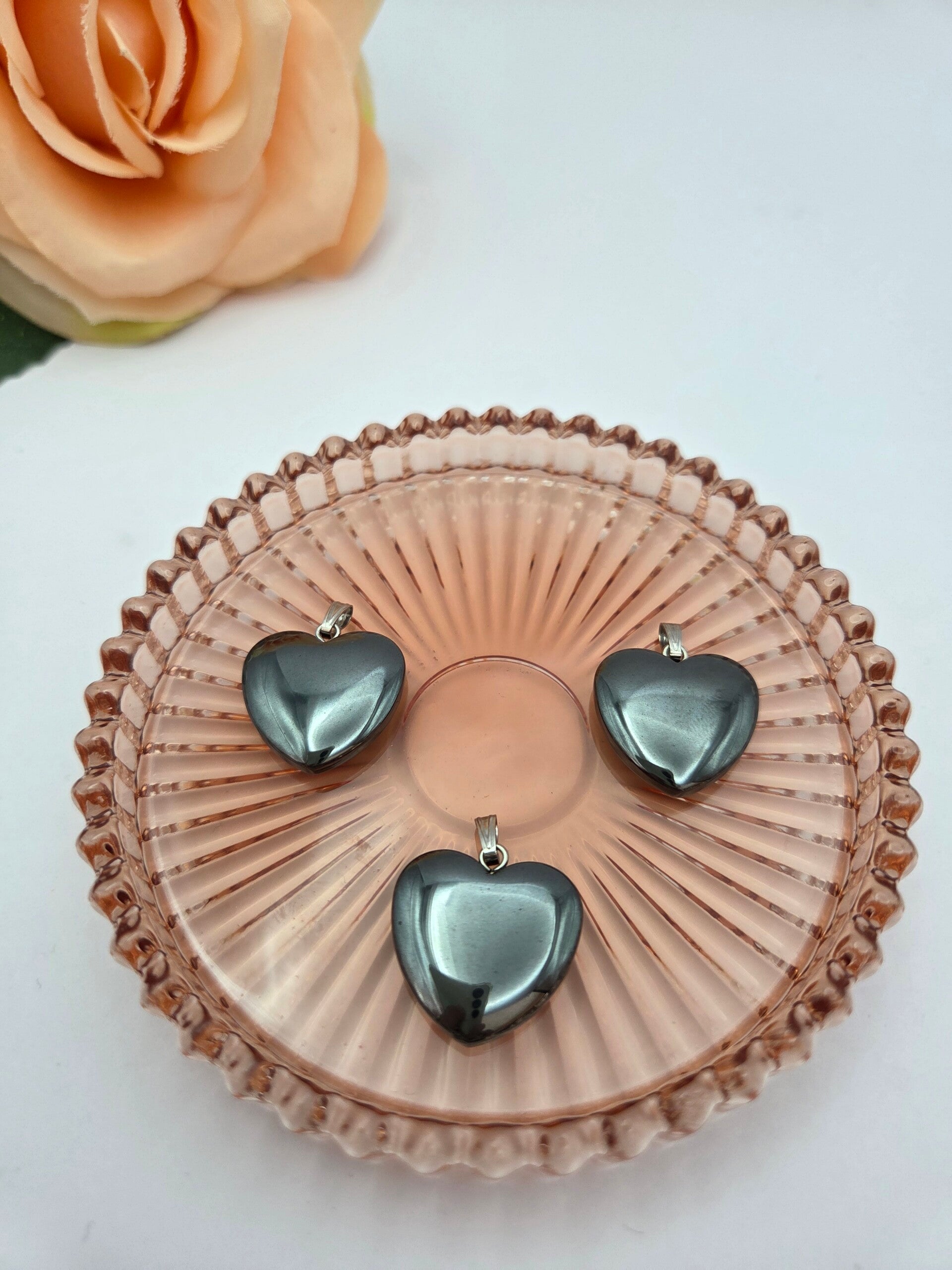 Hematiet hanger in hartvorm