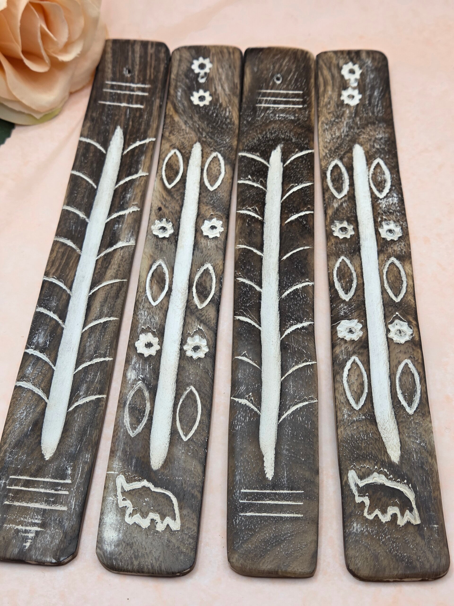 Wierook houder Mango hout – Natuurlijk & stijlvol design