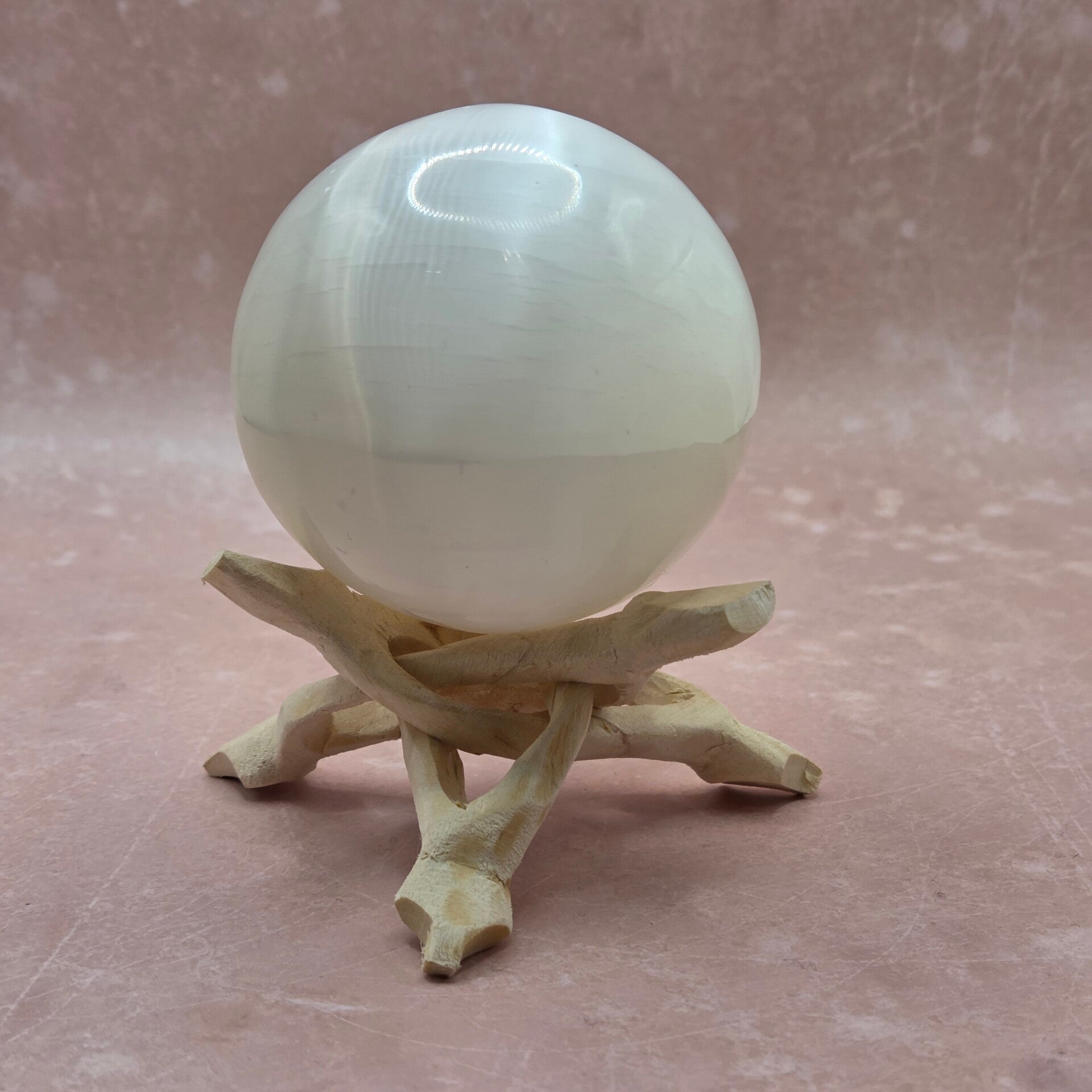 Mooie Seleniet Bol - 8 cm – Rust, Harmonie & Meditatie