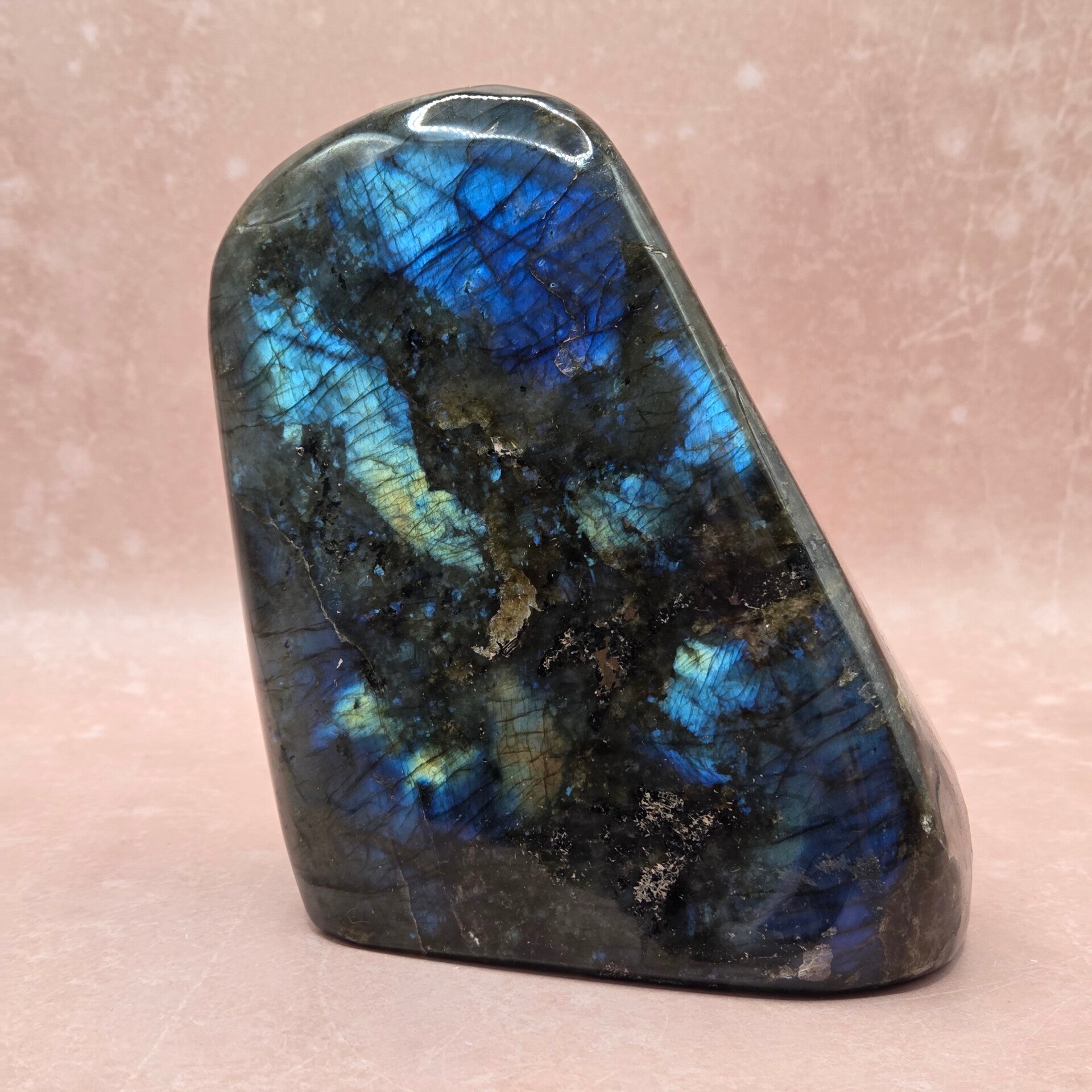 Labradoriet sculptuur