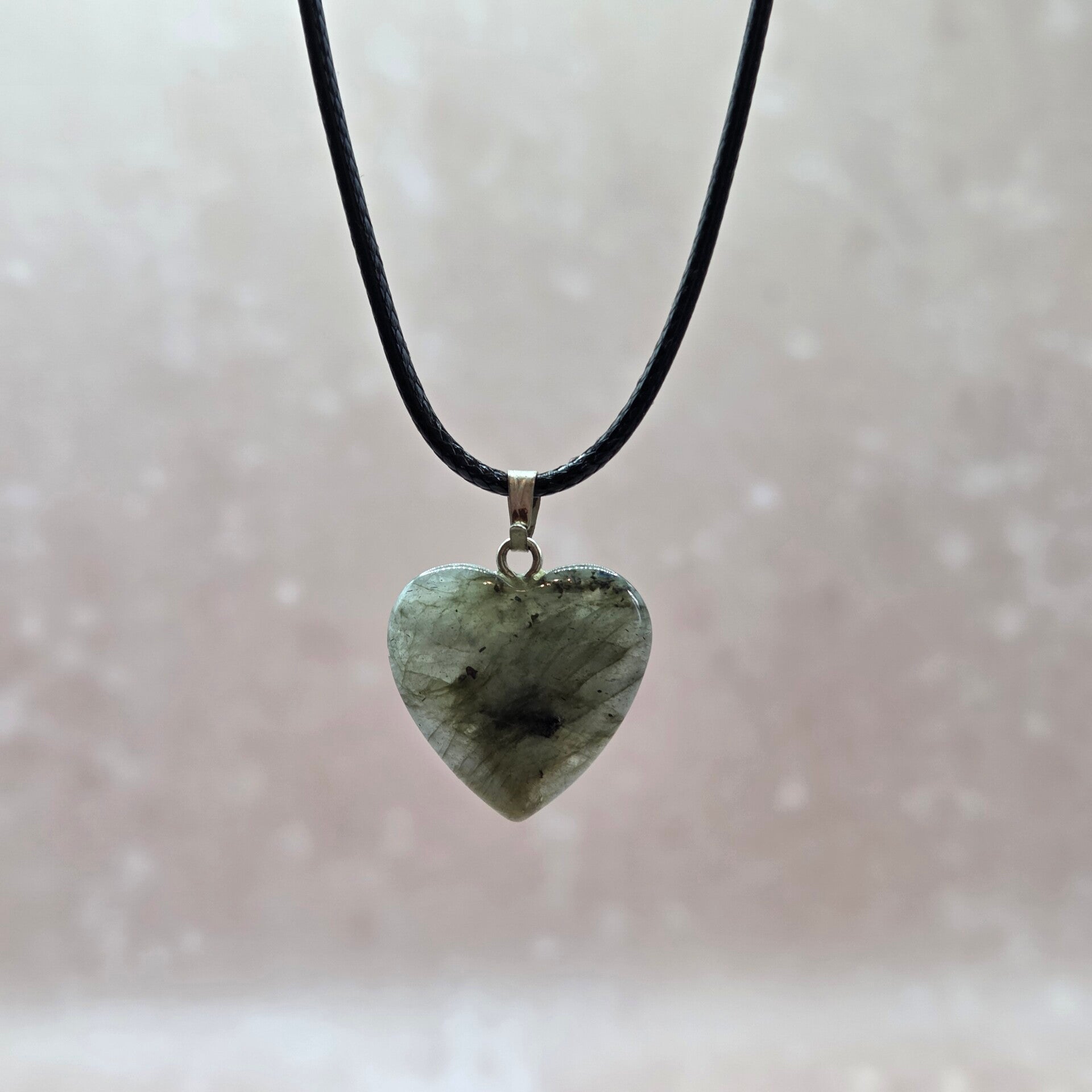 Labradoriet hanger hart