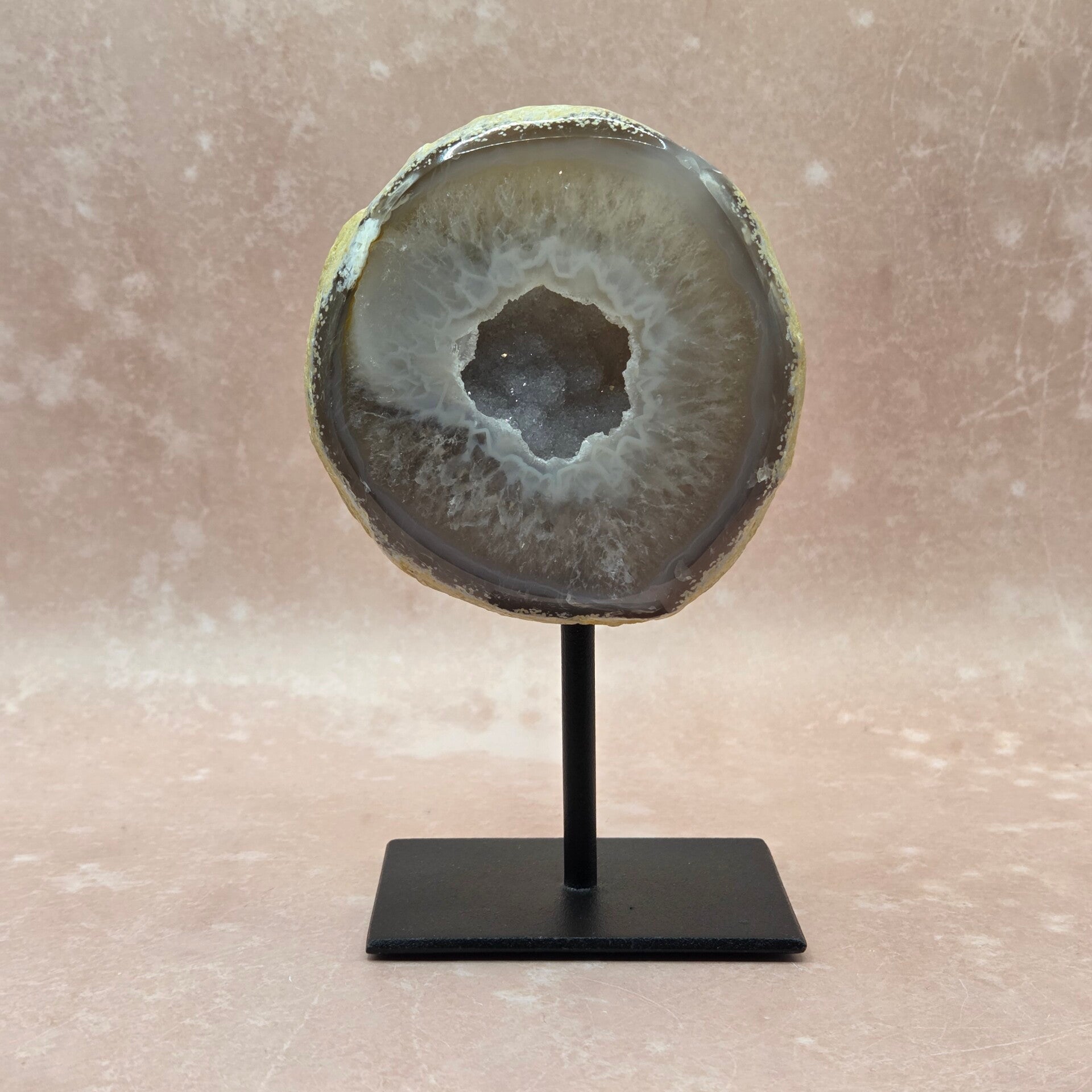 Agaat geode op standaard