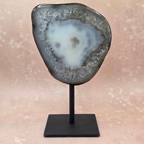 Agaat geode op standaard