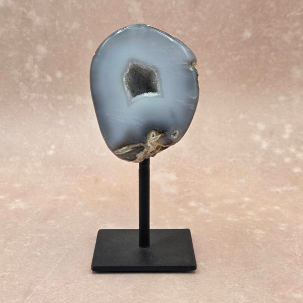 Agaat geode op standaard