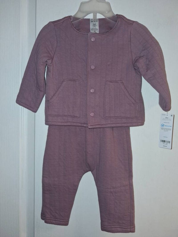 Carter's NWT 2 Piece Set Size 6M
