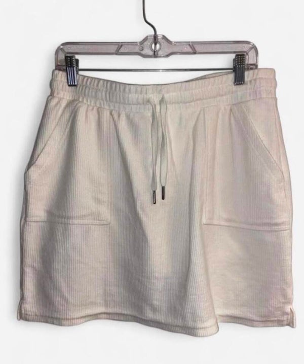 Maurices Winter White Skort M GUC