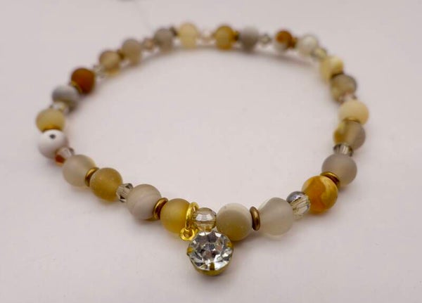 ARec014326: Mat agaat armbandje in naturel, terra, grijs en bruintinten.