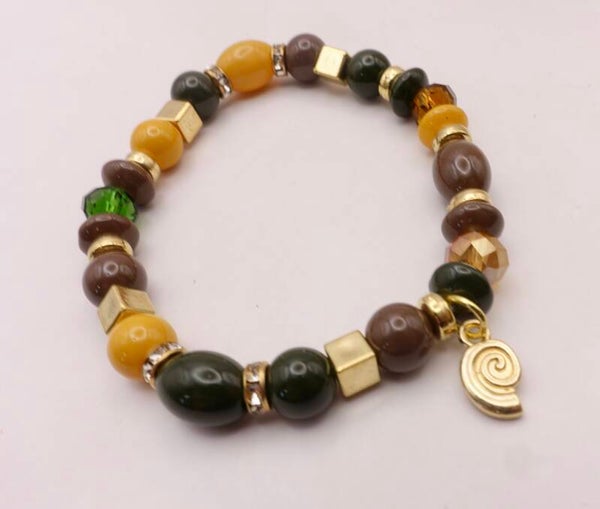 ARmix034226: Elastisch armbandje in warme tinten: oker, groen, bruin, etc.