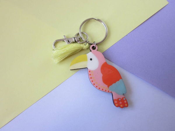 Porte-clés en bois - Toucan peint à la main - Rose, orange et vert