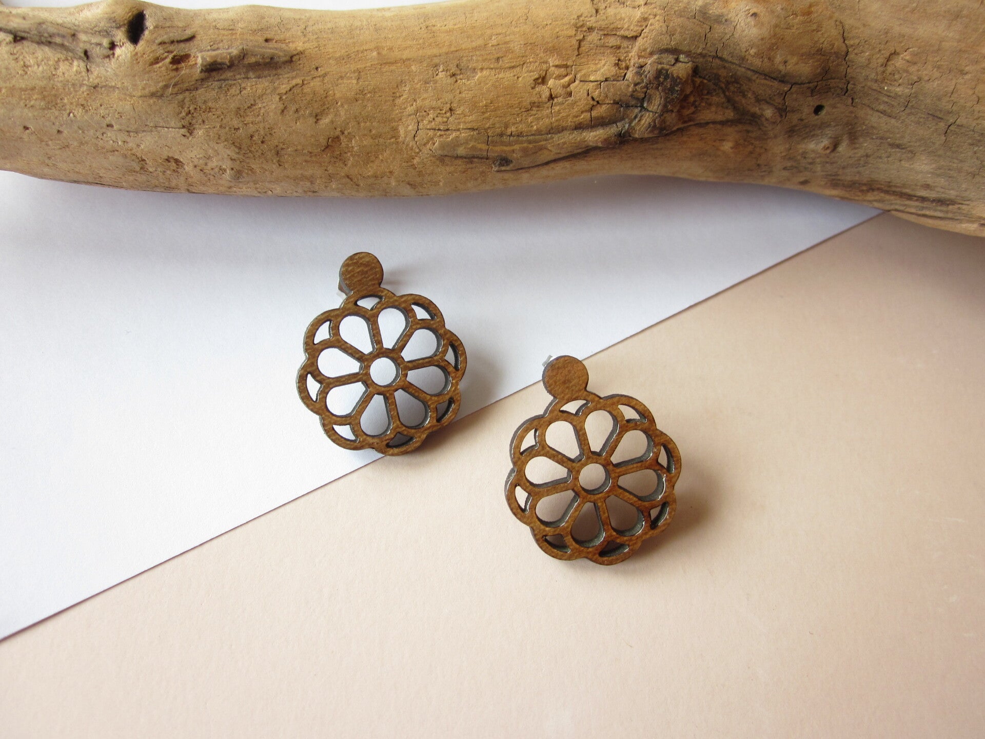 Boucles d'oreilles en bois - Margueritte 2