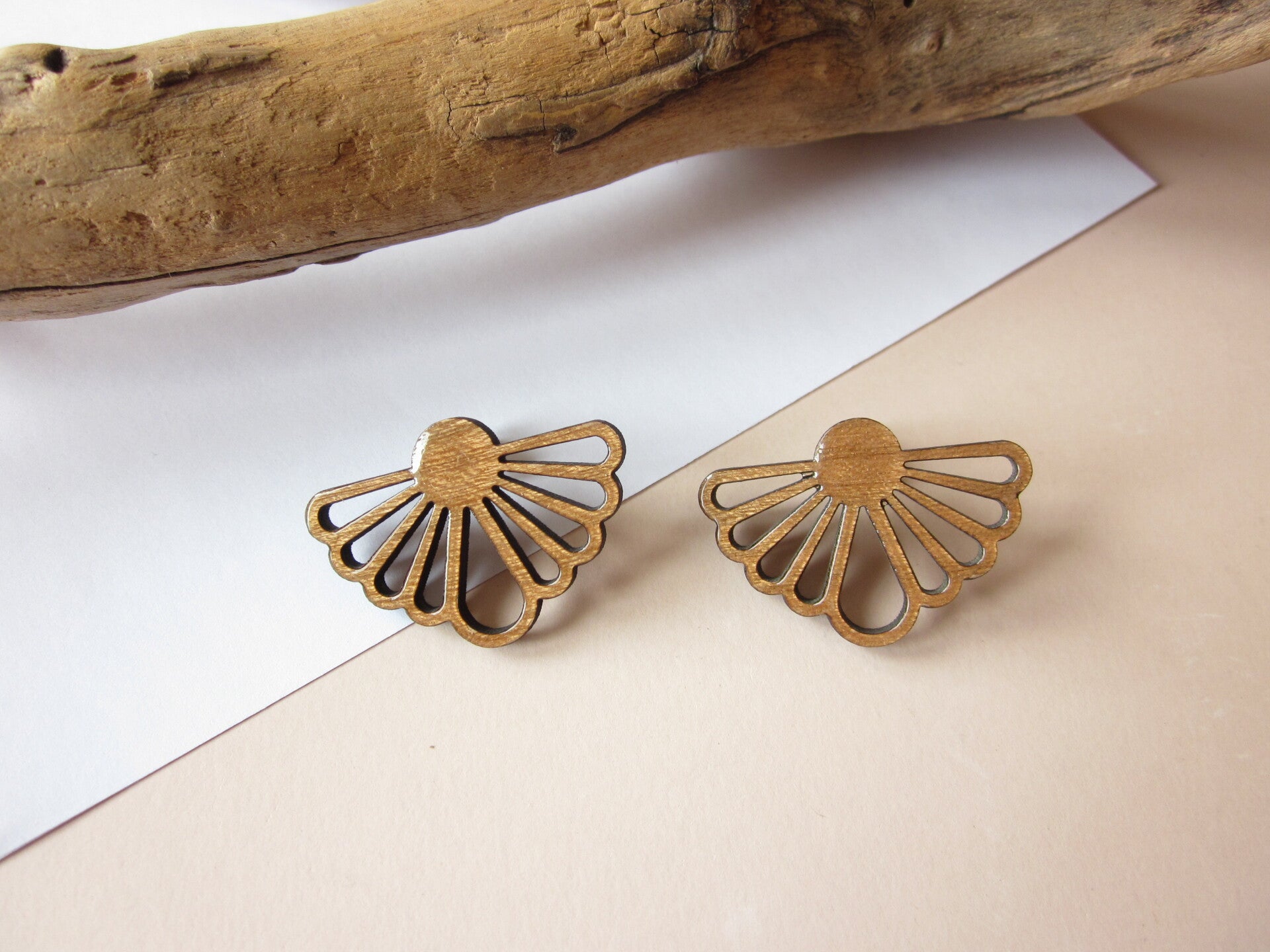 Boucles d'oreilles en bois - Eventail