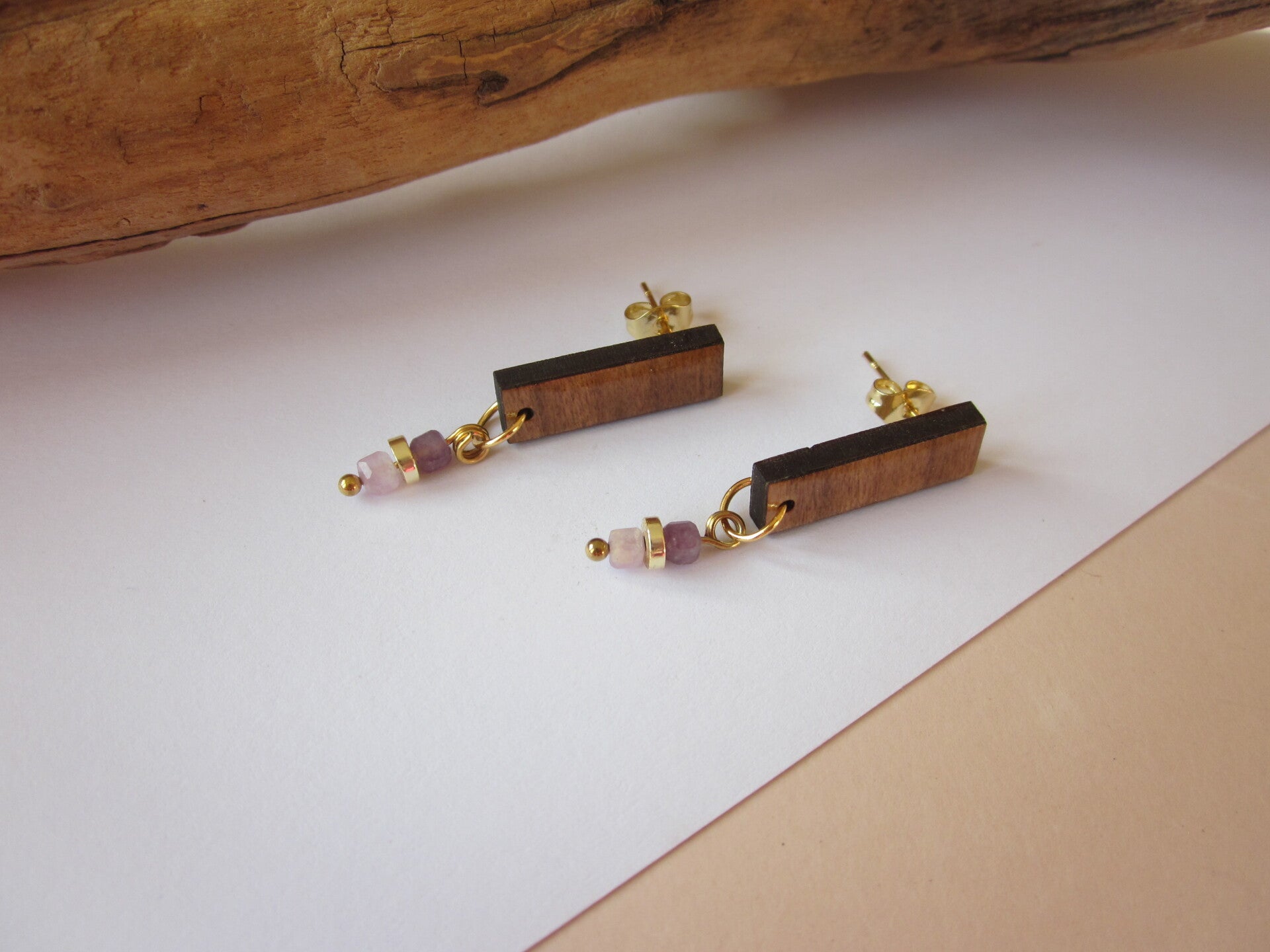 Boucles d'oreilles en bois - Perles en pierre - Améthyste