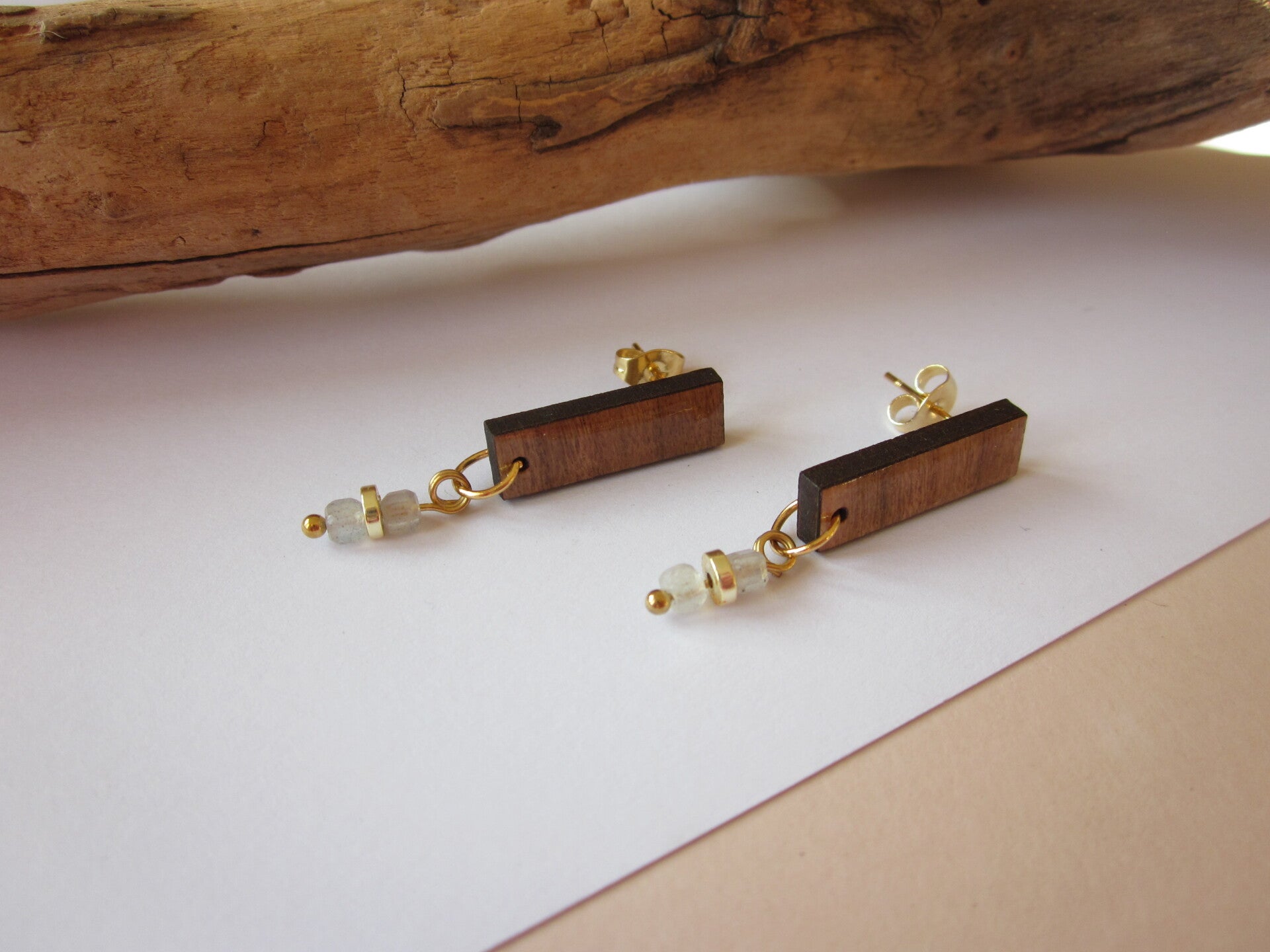 Boucles d'oreilles en bois - Perles en pierre - labradorite