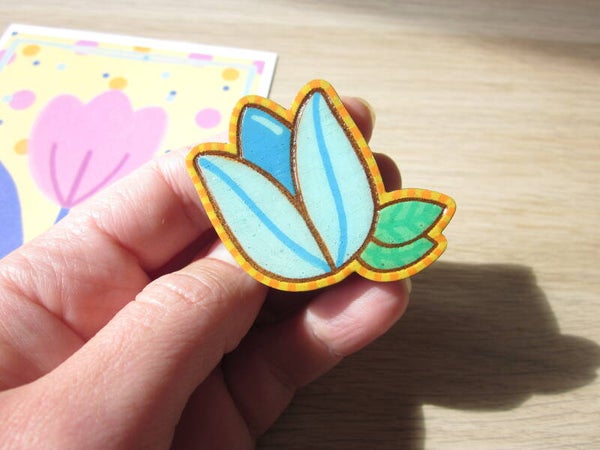 Pins en bois - Tulipe peint à la main - Bleu