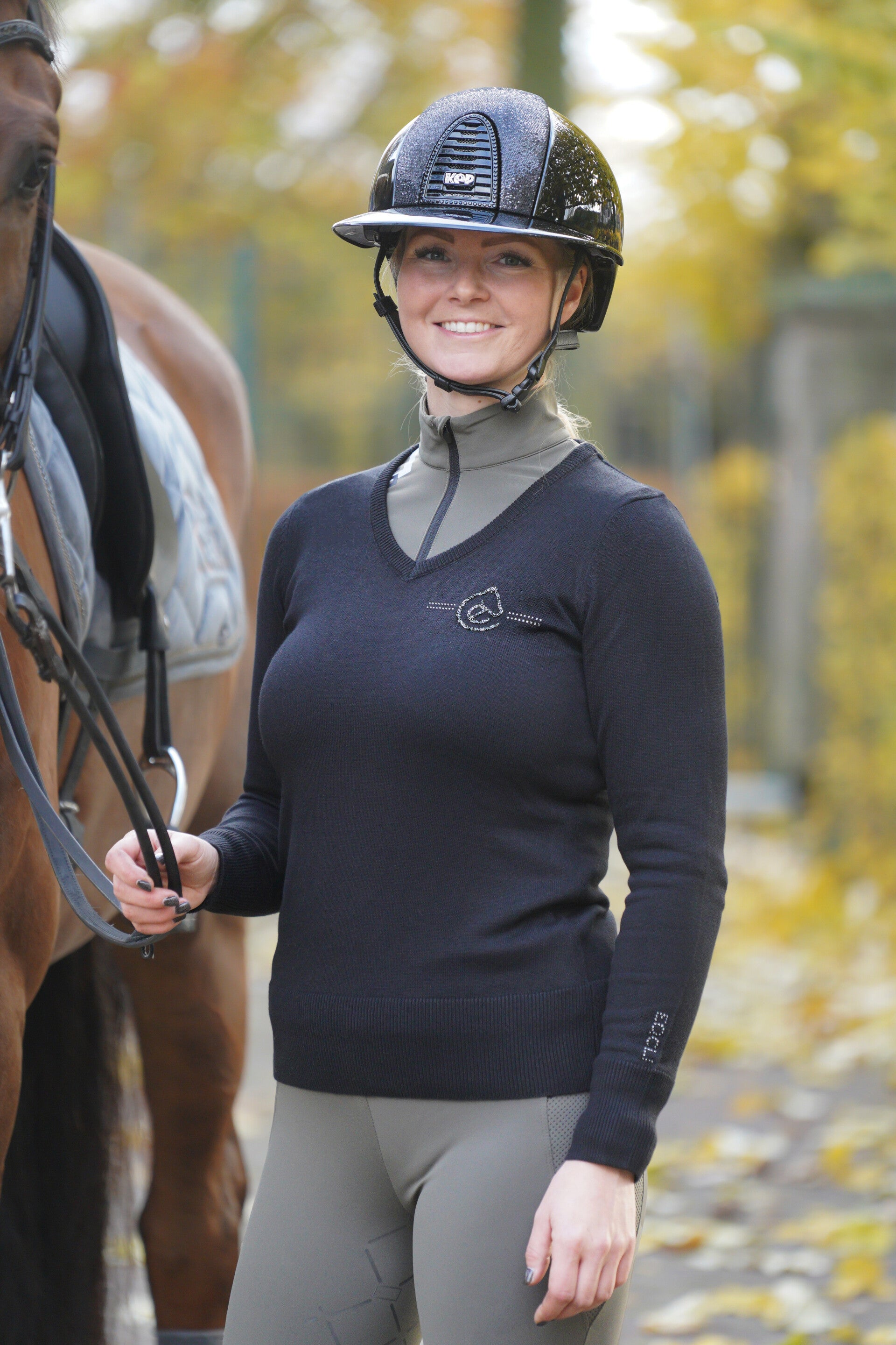 EQCLI v-neck sweater