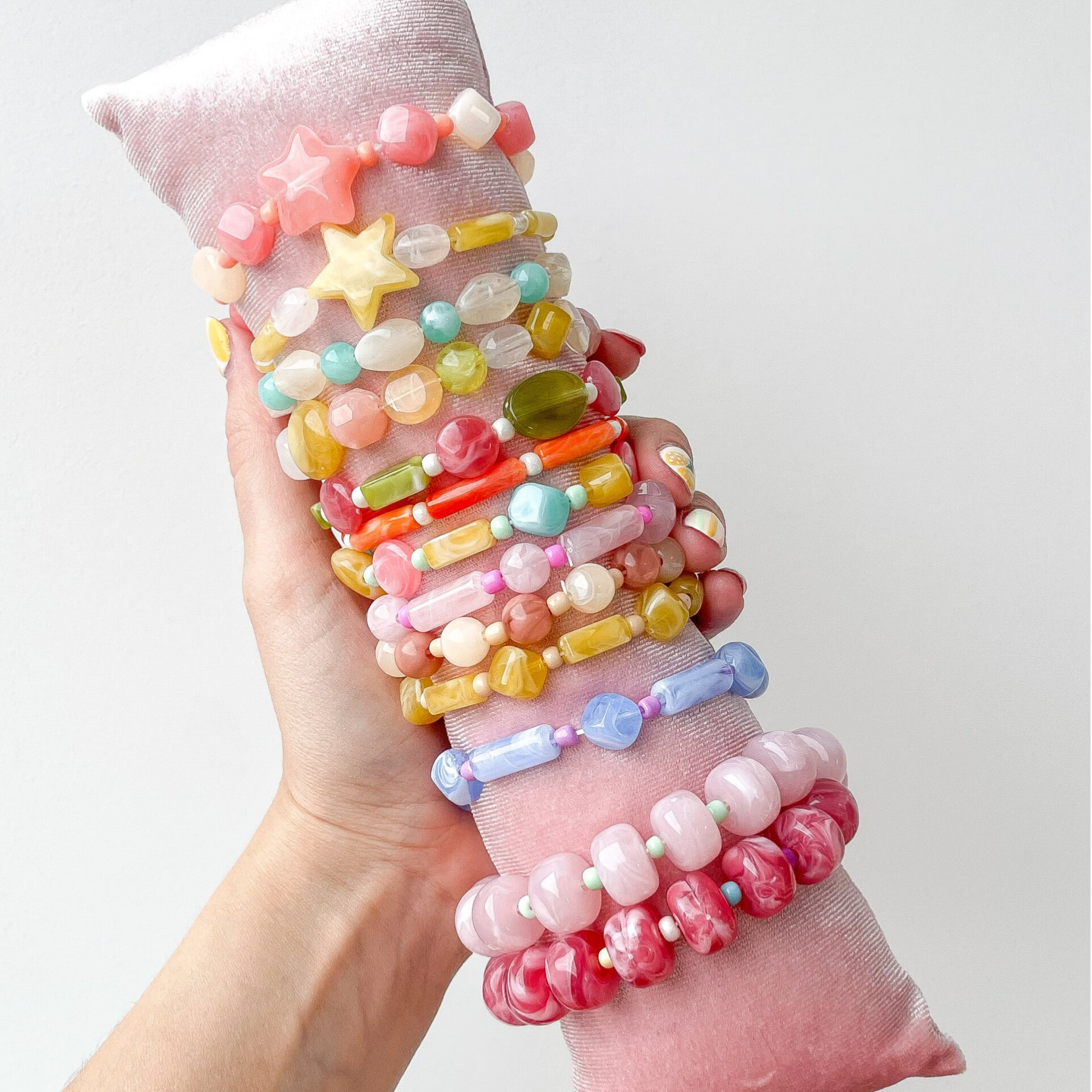 Bracelets élastiques colorés