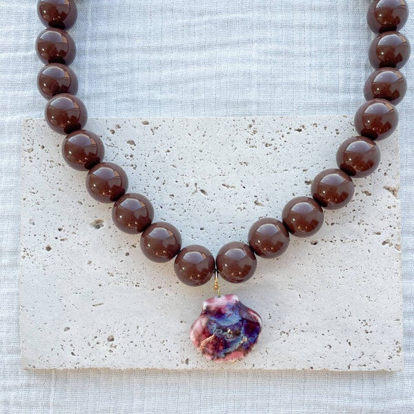 Collier Oversize Marron & Coquillage Céramique